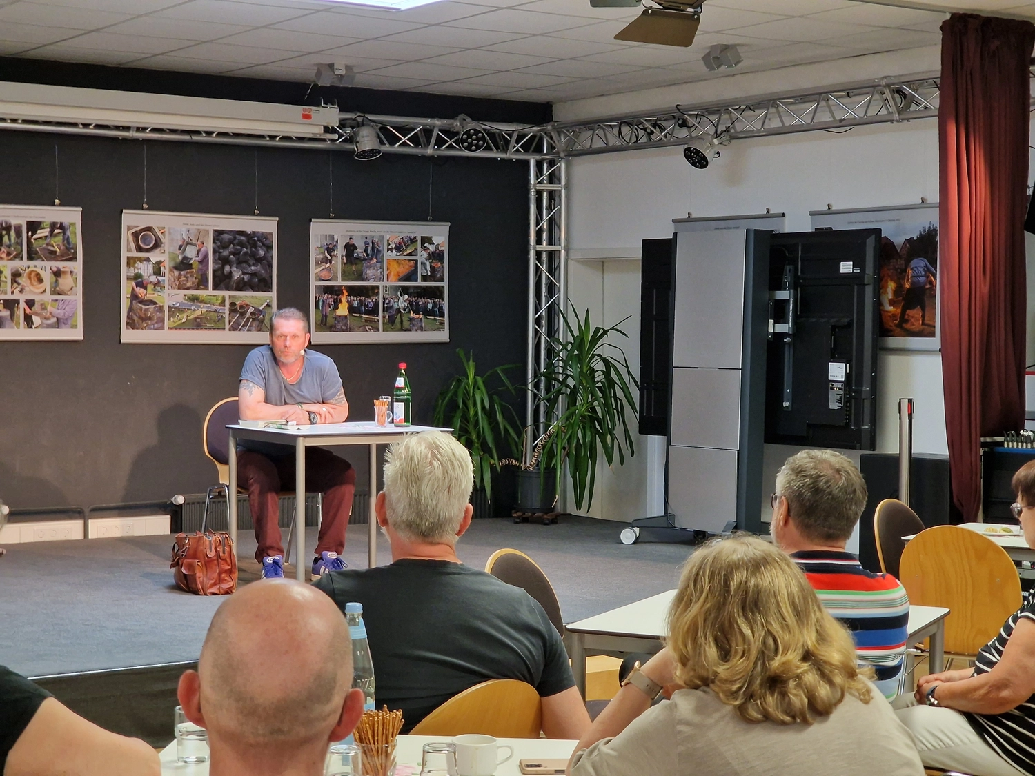 Bürgerservice für Migranten gruppe. vom Bürgerservice für Migranten