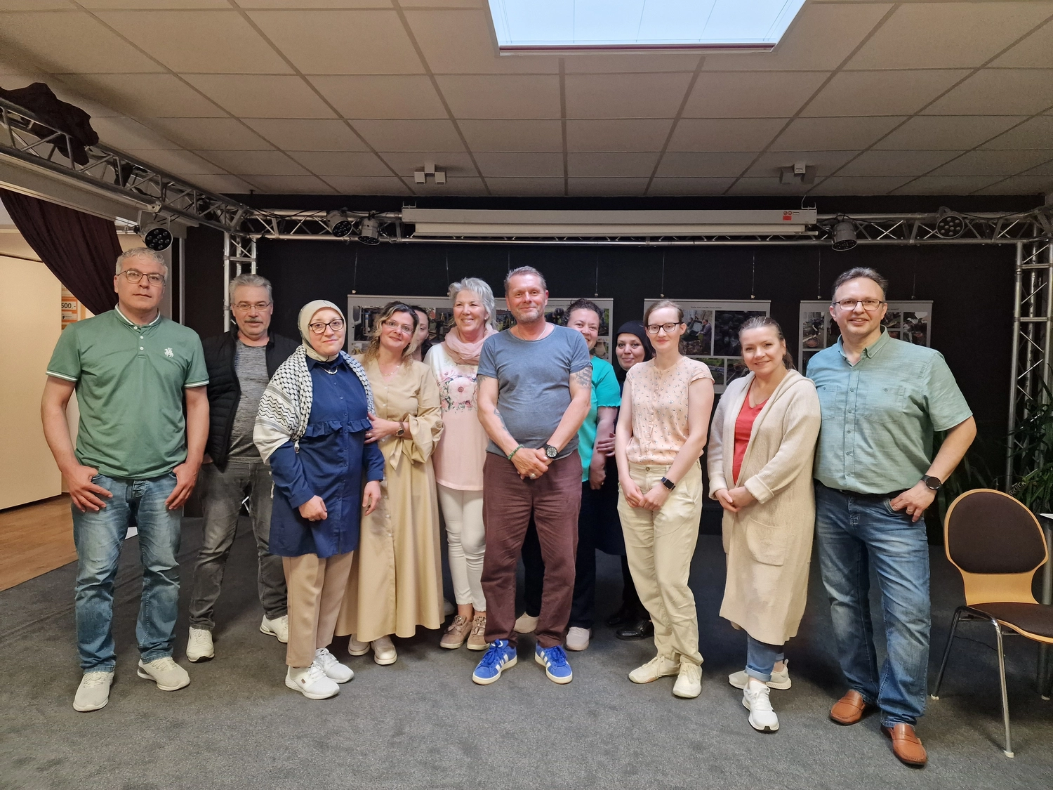 Bürgerservice für Migranten gruppe. vom Bürgerservice für Migranten