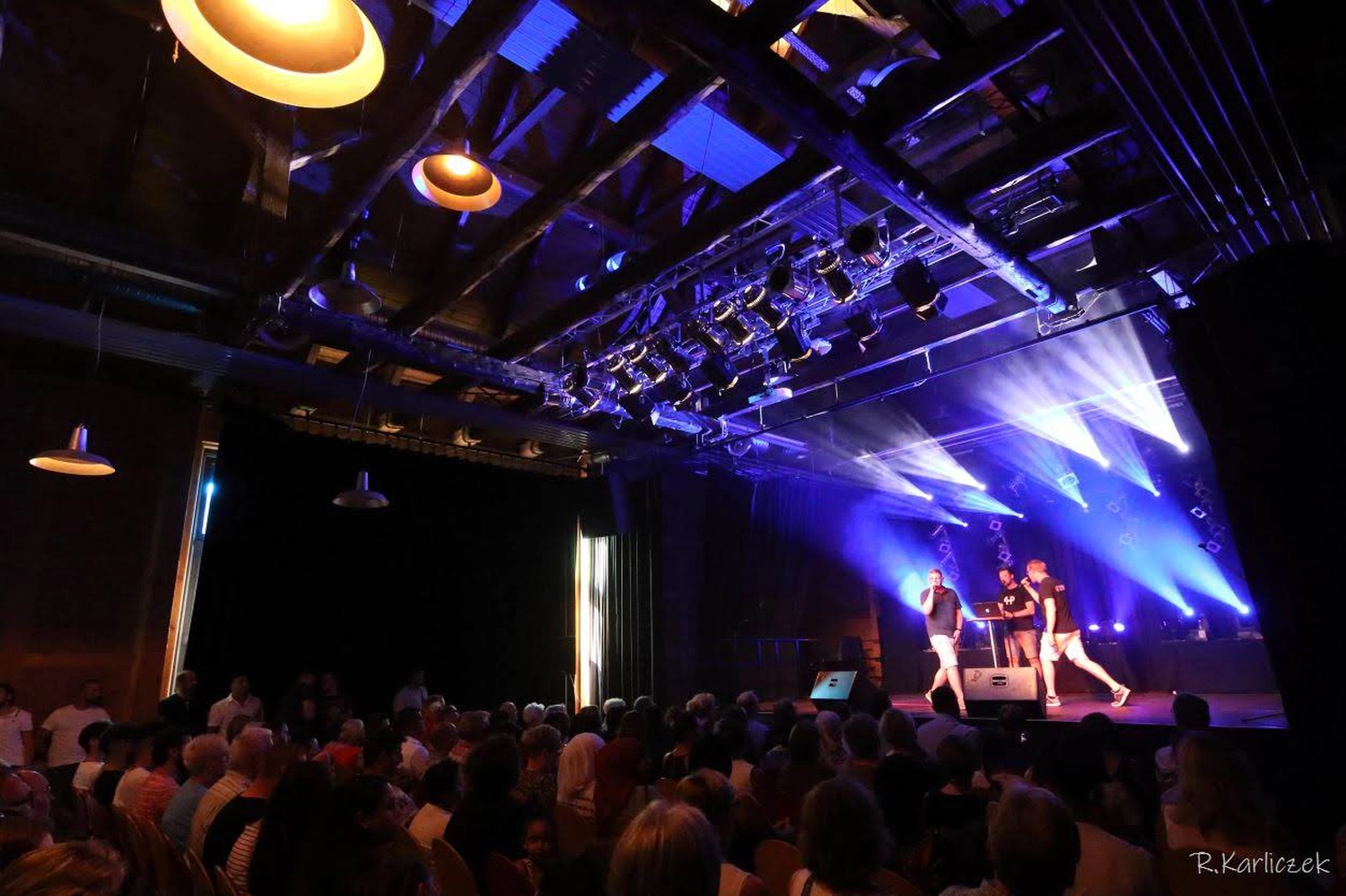 Bürgerservice für Migranten gruppe. vom Bürgerservice für Migranten