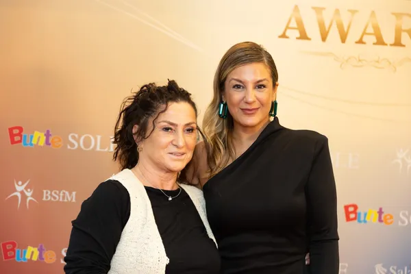 Zeynep Avci & Fans – Foto 5